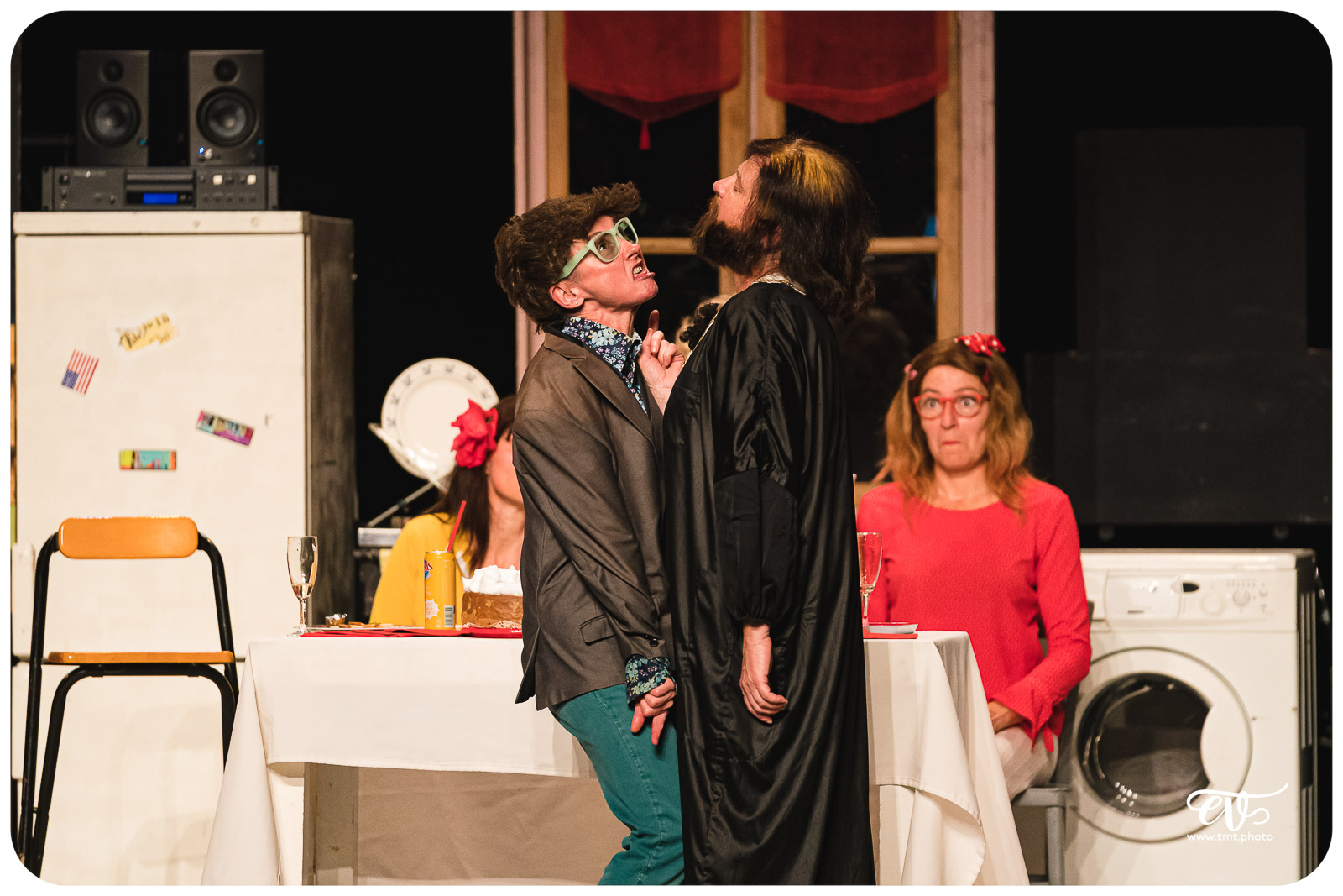 LES FEMMES SAVANTES (CIE DU DETOUR)